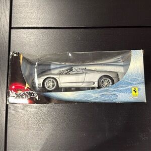 Ferrari 360 Spider Hotwheels Large Scale Model Car